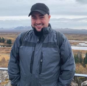 Meet your Posher, Cyrus